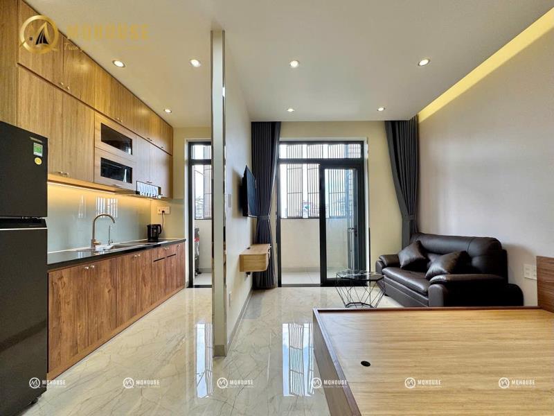 Cc mini studio ban công tone gỗ cực đẹp gần chợ tân bình giáp q10