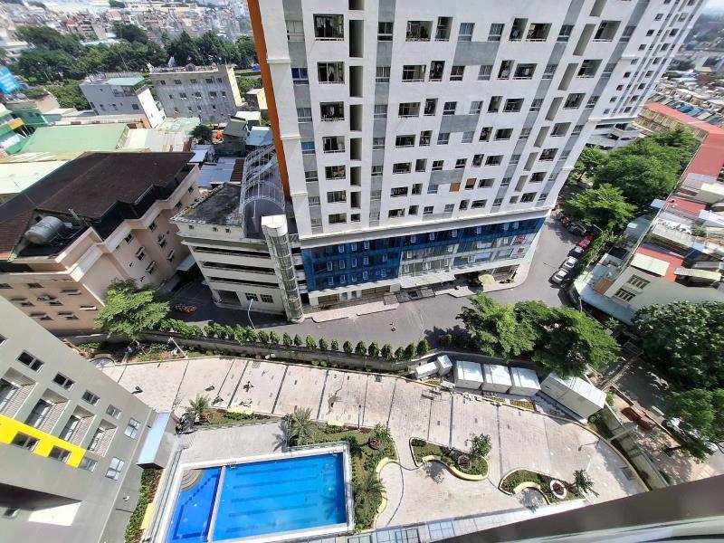 Chính chủ - căn 2pn (54m2). view hồ bơi, tầng 15, không ồn, không bụi. giá 2,55 tỷ (bao thuế phí)