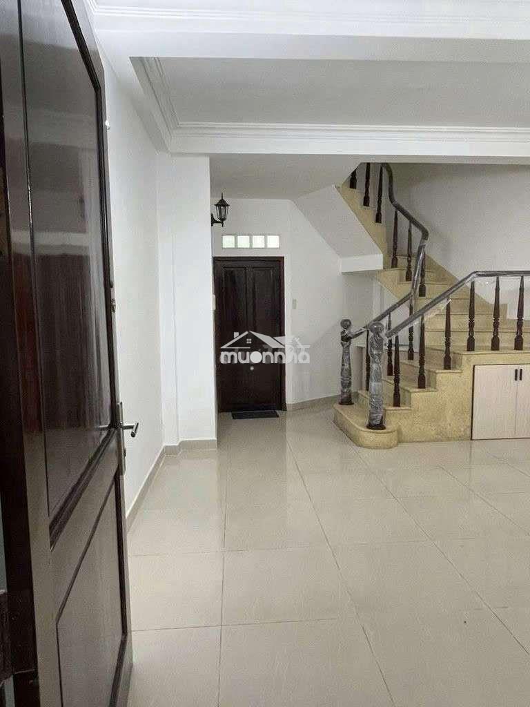 Cho thuê nhà nguyên căn 1 trệt 3 lầu -cách mạng tháng 8, q.10 - 2pn)