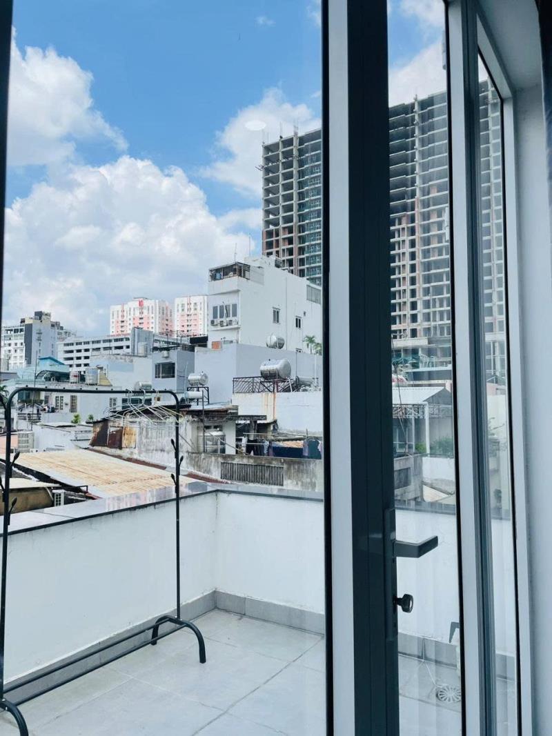 Penhouse quận 1 + bancol siêu to  - Ảnh 2