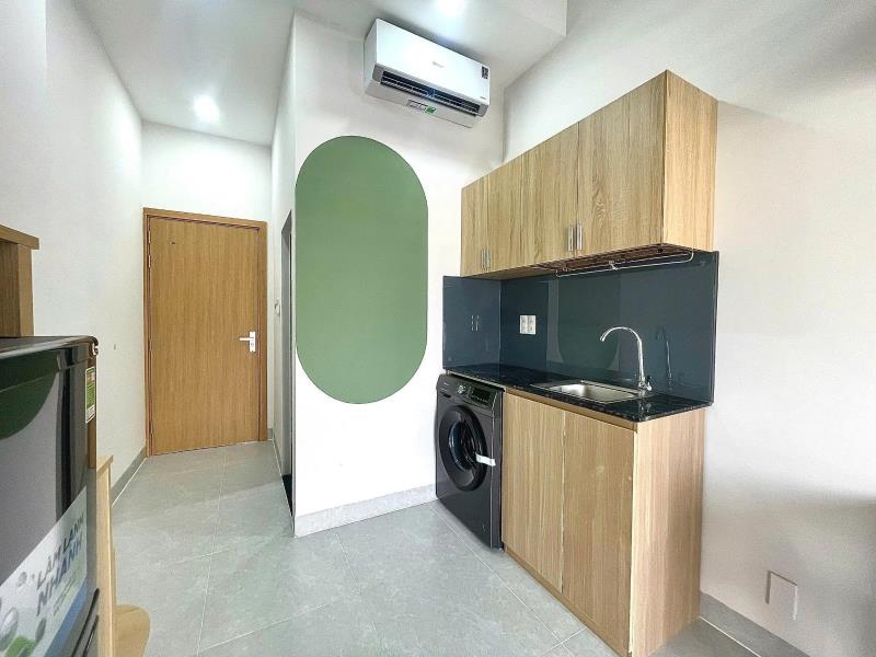 Cho thuê căn hộ tại bình thạnh, full nội thất, ban công, máy giặt riêng, thoáng mát, gần chợ bà chiểu, hàng xanh - Ảnh 3