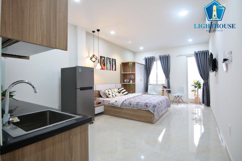 Phòng 40m2 sẵn nội thất ban công thoáng ngay kế tân định, quận 1- phan đăng lưu, phú nhuận