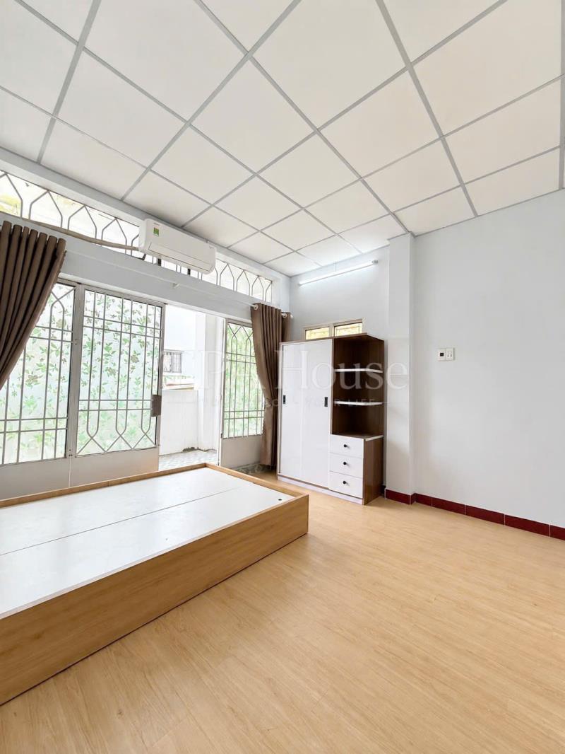 Cho thuê căn hộ có ban công rộng và cửa sổ thoáng mát full nội thất đường xô viết nghệ tĩnh quận bình thạnh, sát quận 1 - Ảnh 2