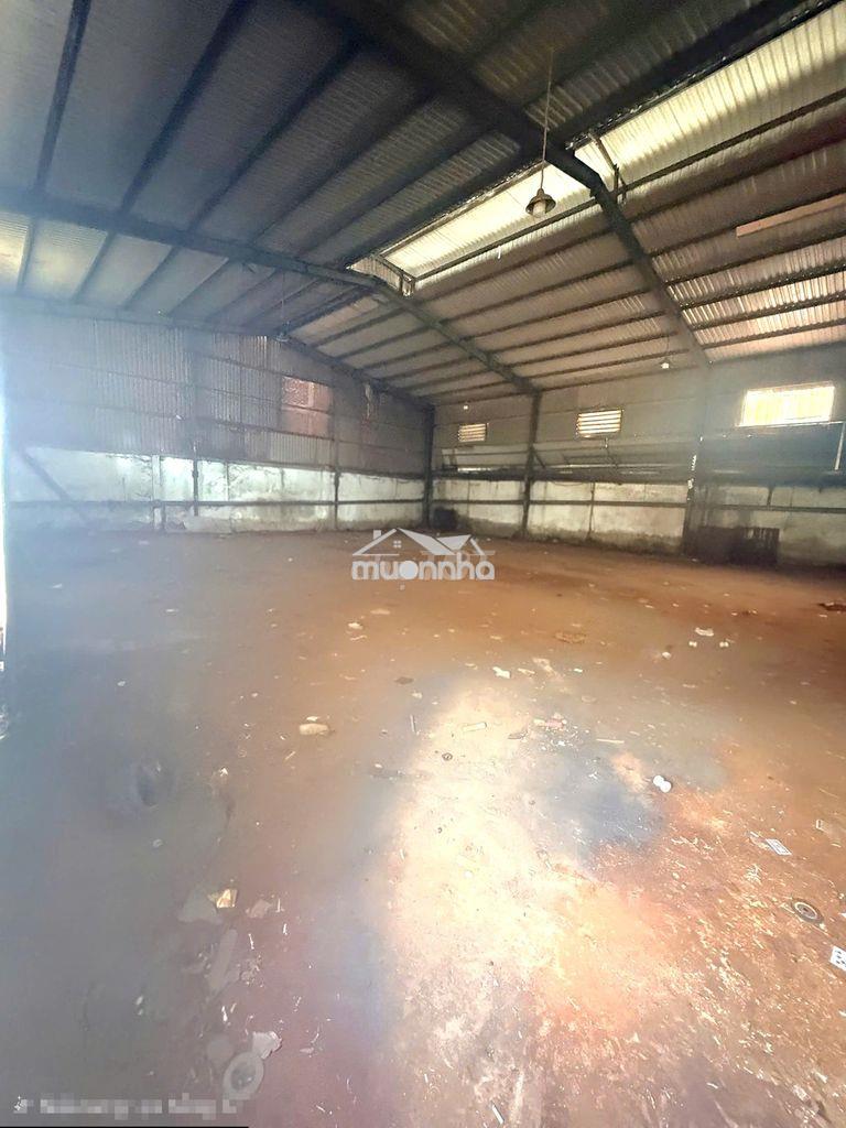 Cho thuê nhà làm kho xưởng hẻm 10m hương lộ 80, dt 14x22, 290m2 kế kcn