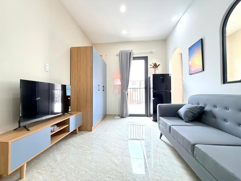 Cho thuê căn hộ mini 1 phòng ngủ ban công thang máy tạu nguyễn xí gần q1