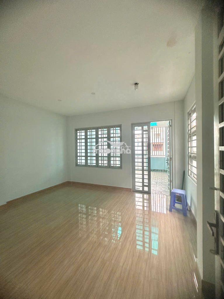 Căn hộ siêu rộng siêu thoáng có sân thượng riêng biệt - Ảnh 3