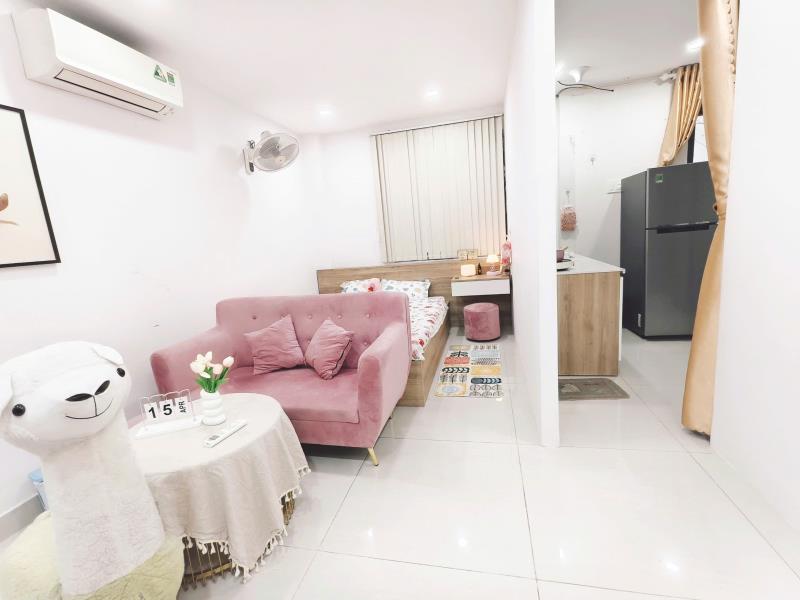 Cho thuê căn hộ có ban công và cửa sổ lớn thoáng mát full nội thất đường hoàng hoa thám quận bình thạnh, gần phú nhuận, quận 1