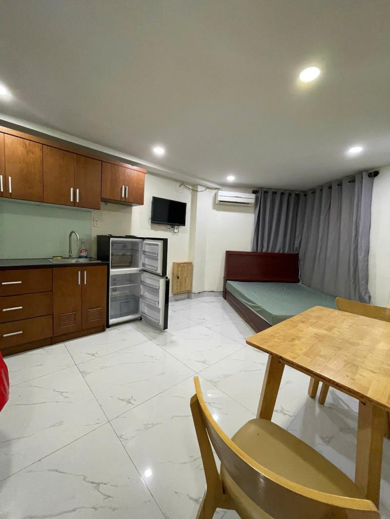 Cho thuê căn hộ mini full nội thất cửa sổ trời thang máy tại phan tây hồ gần q1