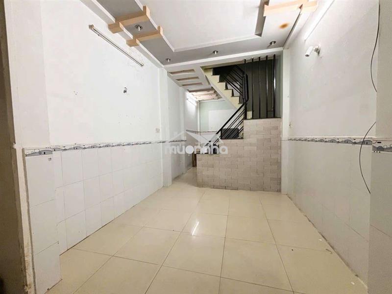 Cho thuê nhà nguyên căn.đường cách mạng tháng tám.phường 10. quận 3