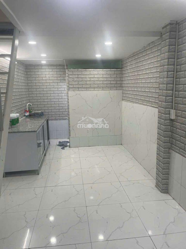 Cho thuê nhà nguyên căn nhỏ xinh giá 4 triêu