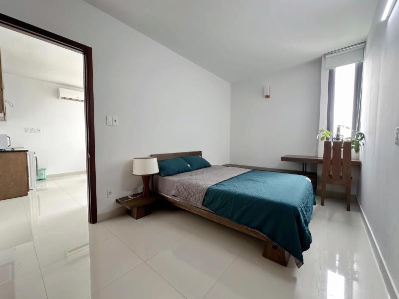 Cho thuê căn hộ có ban công view kính thoáng mát full nội thất đường nguyễn văn trỗi phú nhuận, sát quận 3, quận 1  - Ảnh 4