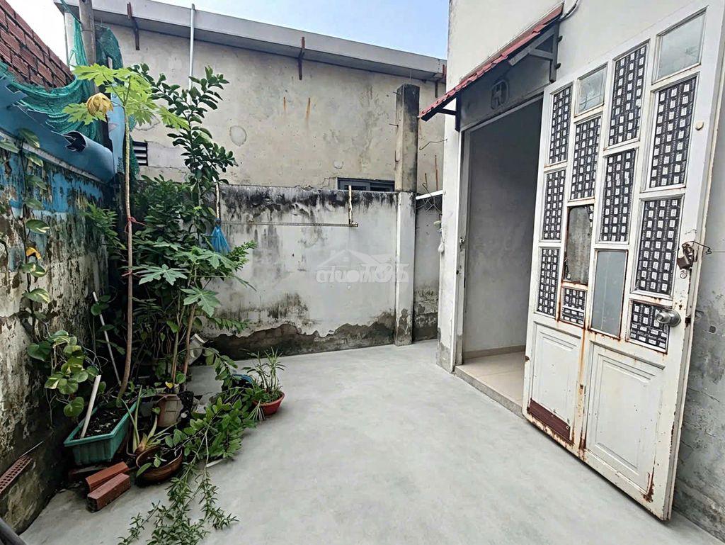 Hẻm 5m ngang 5 tây lân ngay chợ - Ảnh 4