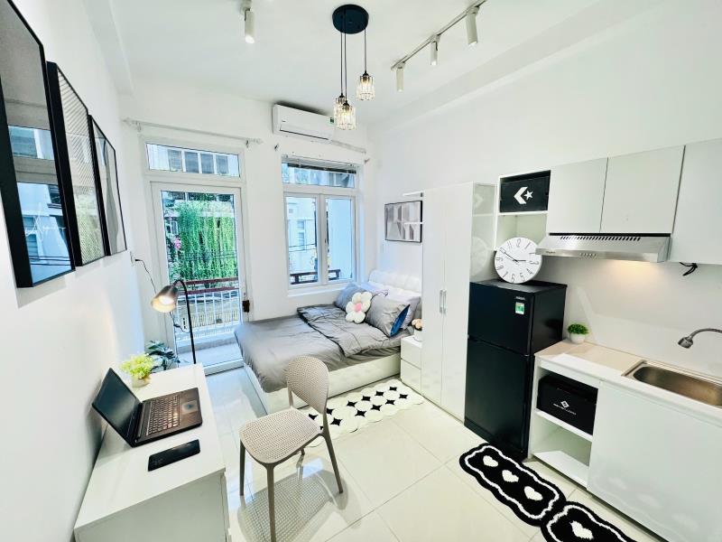 Phòng trọ phú nhuận, đường huỳnh văn bánh - studio, ban công thoáng mát