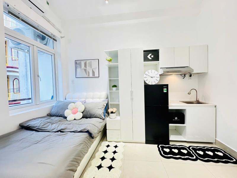 Phòng trọ phú nhuận, đường huỳnh văn bánh - studio, ban công thoáng mát - Ảnh 2