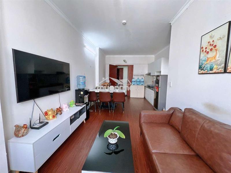 Cho thuê chung cư topaz home dt 70m2 có 3pn,2wc. lầu 20 view hồ bơi