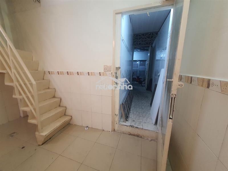 Cho thuê nhà nguyên căn sạch đẹp tại nguyễn thần hiến, p18, quận 4