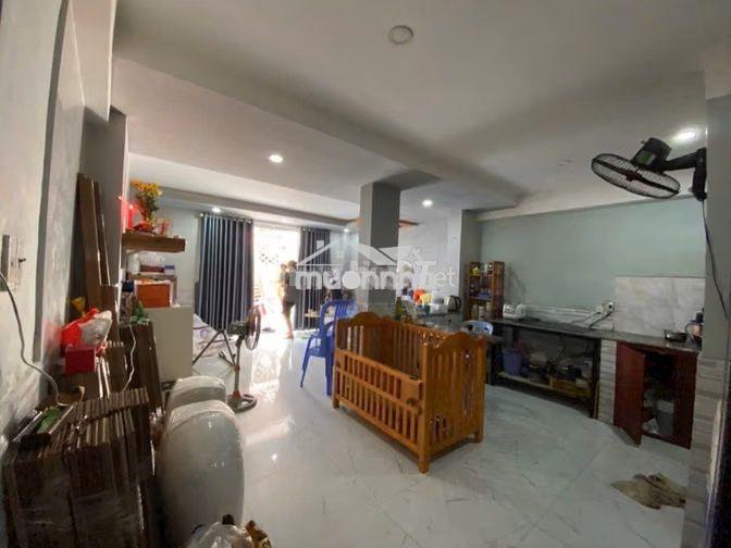 Cho thuê nhà 2 tầng - dtsd 100 m2 - cách mạng tháng tám (quận 10 cũ)