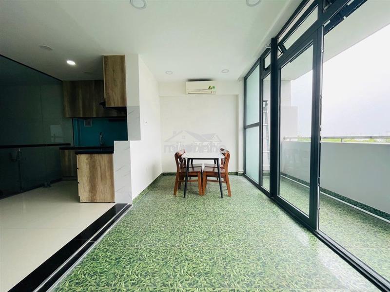 Cho thuê chdv 2 phòng ngủ rộng 75-80m2, lối đi riêng biệt