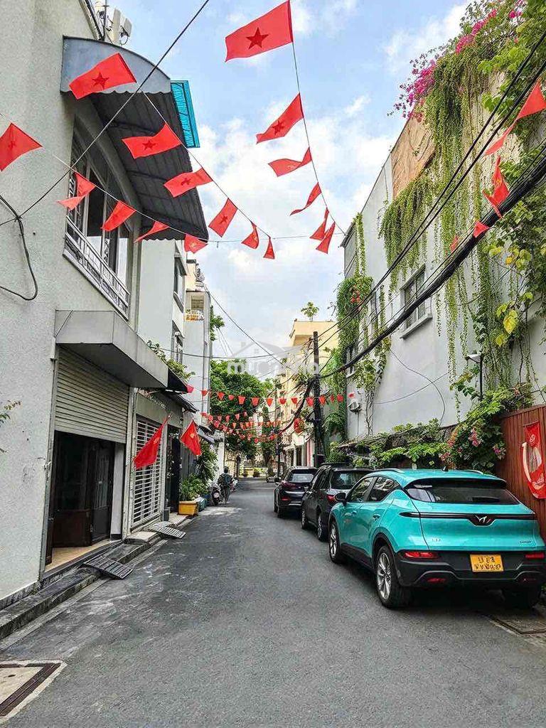 Cho thuê nhà nguyên căn vị trí đẹp, lô góc 2 mặt tiền hẻm rộng thoáng