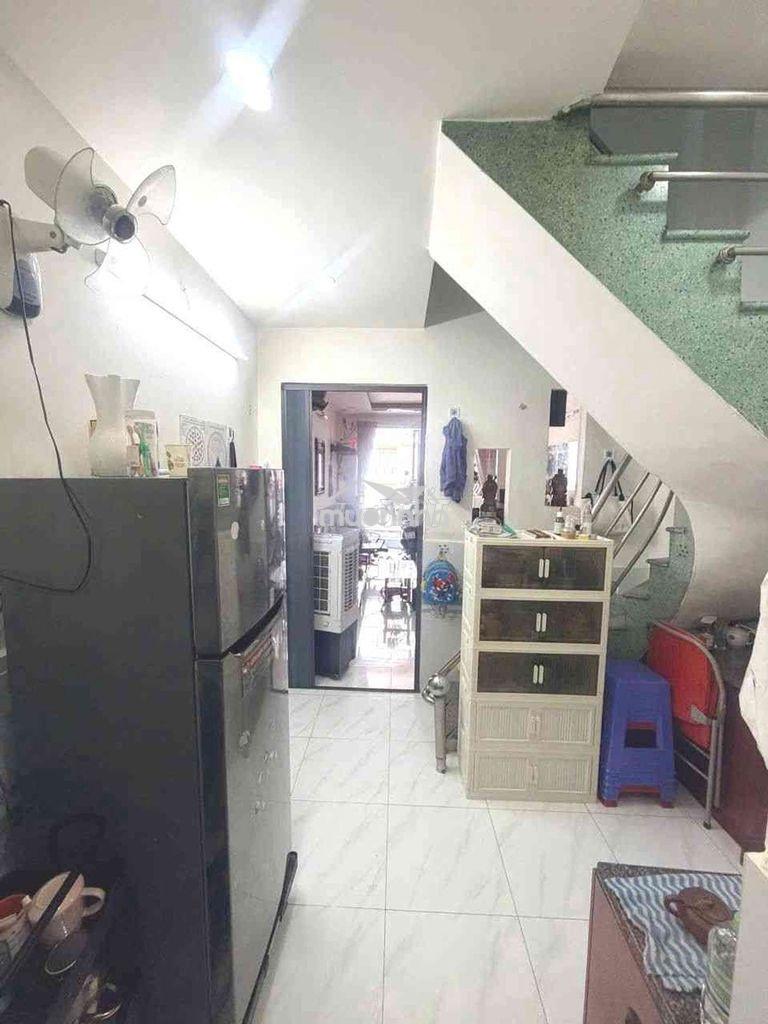 Chính chủ bán nhà hxh 2 tầng 2pn , kdc hiện hữu , - Ảnh 2