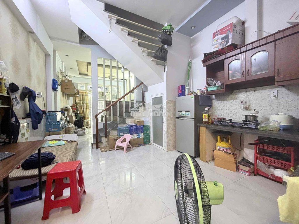 Nhà hem ô tô trệt lầu đúc p15 tân bình - Ảnh 2
