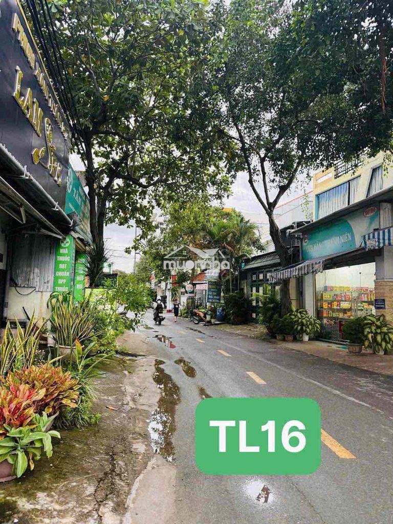 Bán gấp nhà ngay ngã 4 ga 2 lầu 1 tum 4 phòng ngủ