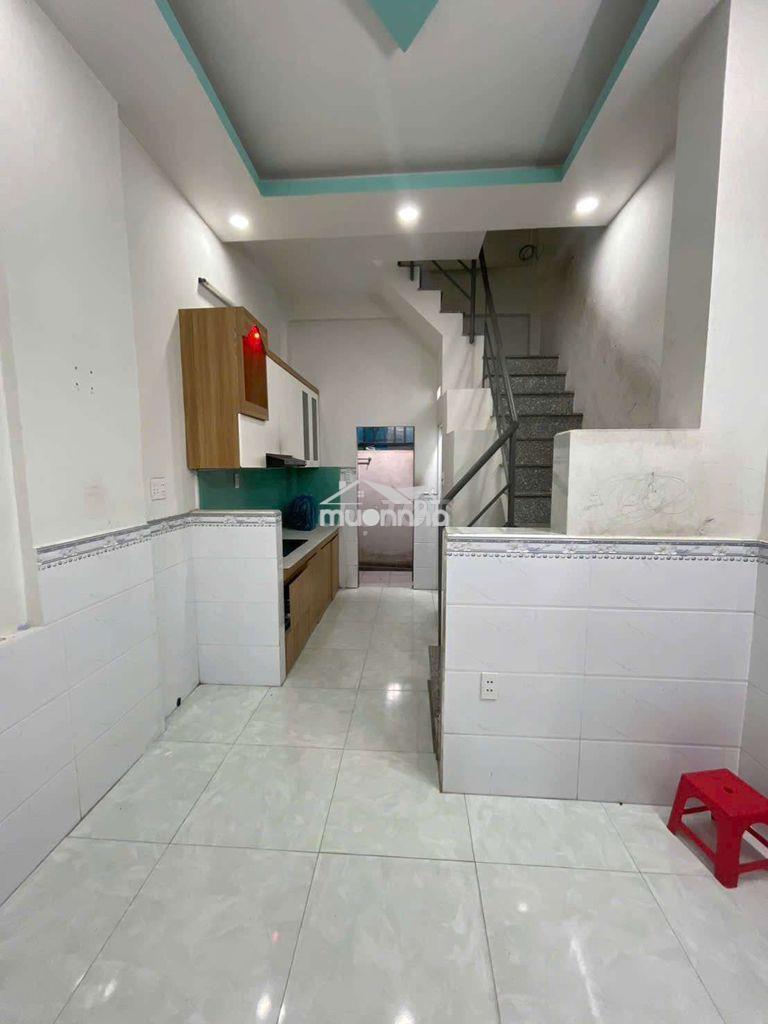 Nhà 2 lầu, 2pn, 2wc, đường 20, hiệp bình chánh thủ đức, giá 8tr5/th