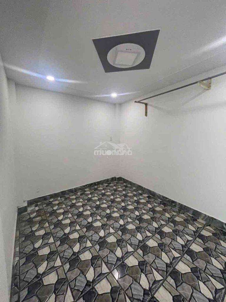 Nhà hẻm ba gác 405// thống nhất (4,5x9m) - 3 phòng ngủ giá 11tr - Ảnh 4