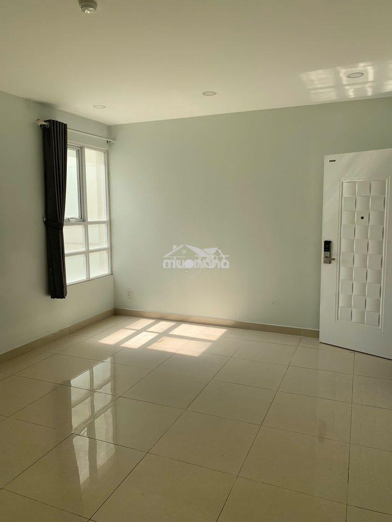 Bán căn 2pn 2wc ban công đông nam, lầu 11 chung cư dreamhome palace q8
