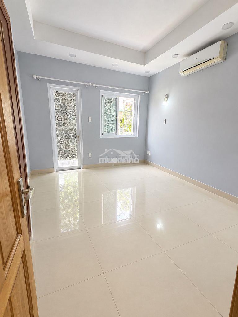 Bán nhà 3 tầng gần aeon mall tân phú, nhỉnh 4 tỷ, 4x8 sổ vuông h.c đủ - Ảnh 4