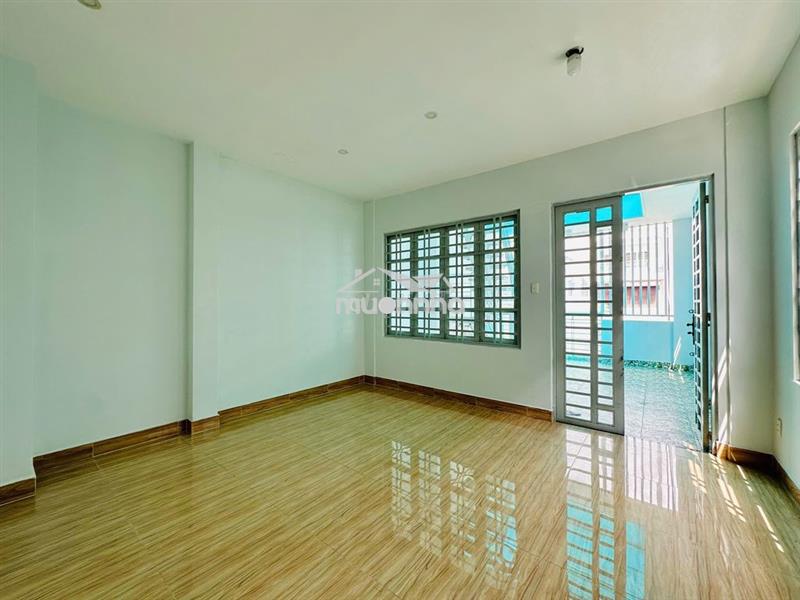 Căn hộ siêu rộng siêu thoáng có sân thượng riêng biệt