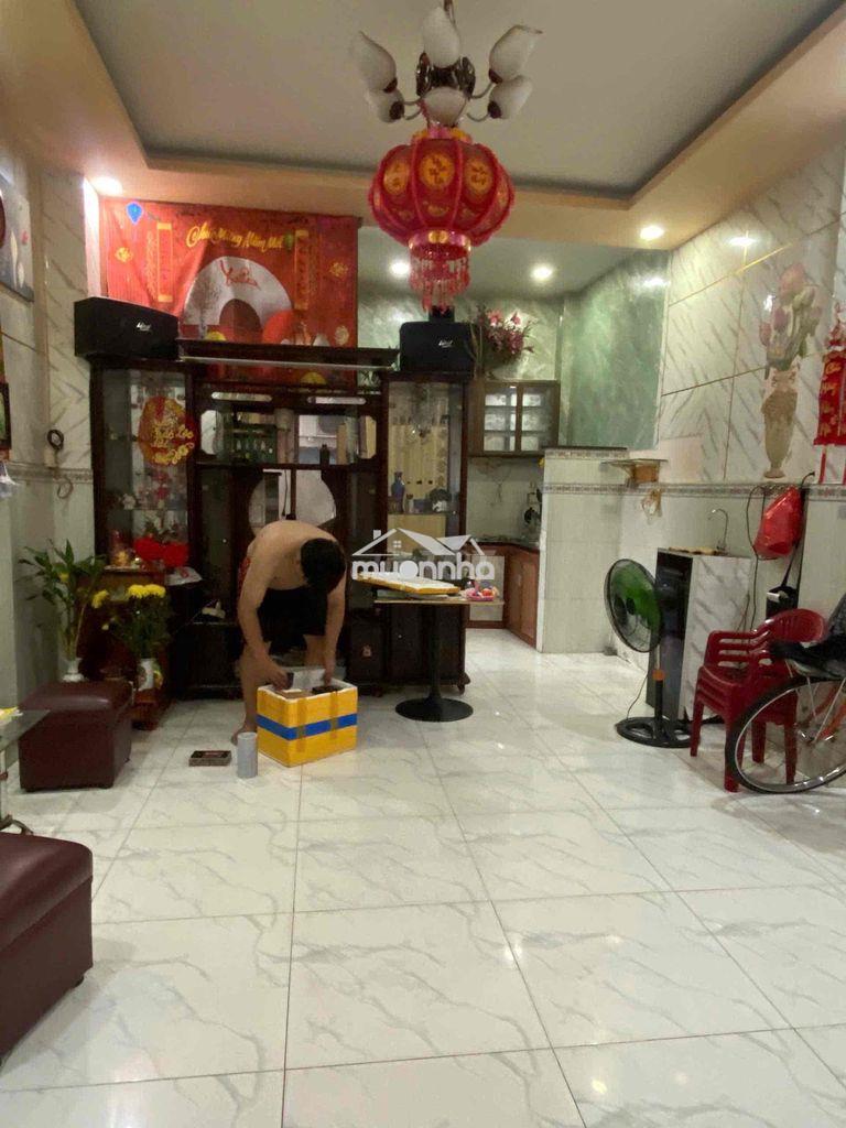 Cho thuê nhà gần lũy bán bích 2pn 2wc - Ảnh 2