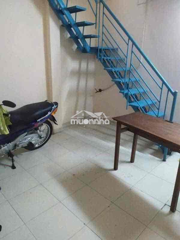 Nhà nc sát mt đường tr 2 lầu 4pn nguyễn hữu cảnh p22 q.bình thạnh