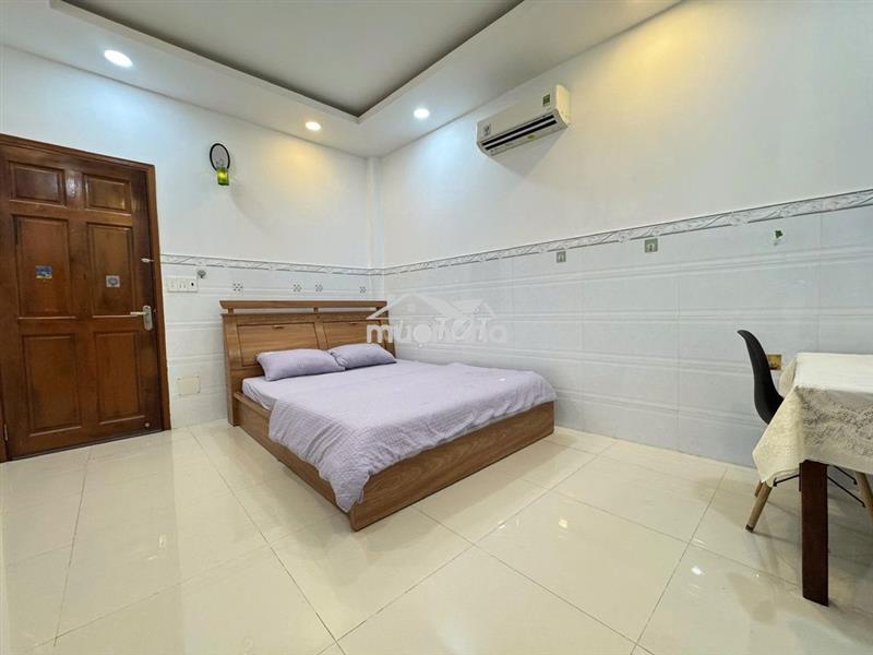 Trống sẵn phòng studio cửa sổ full nội thất giá chỉ 4tr