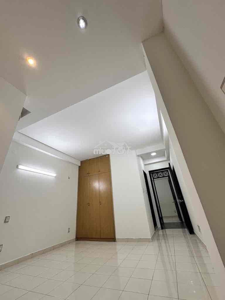 Nhà 4 phòng ngủ 4x10 điện biên phủ