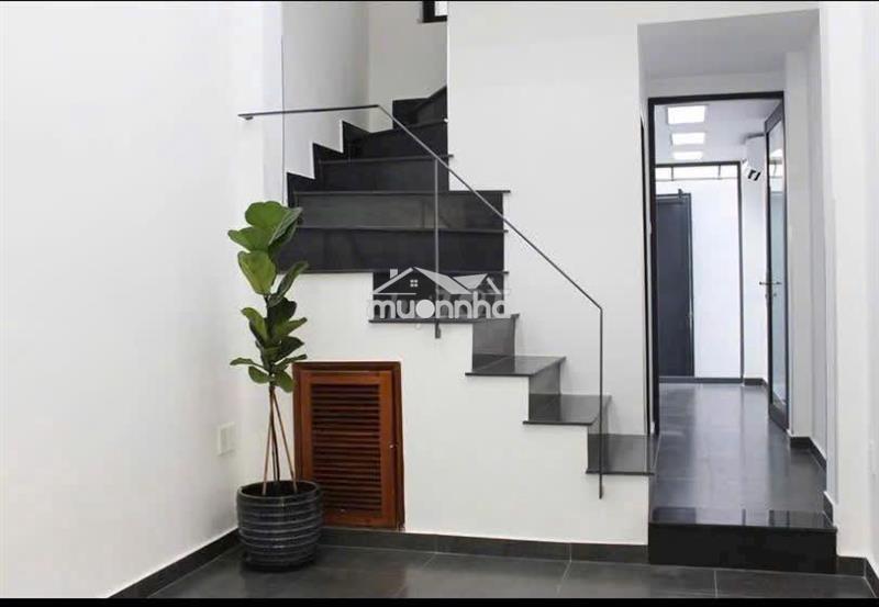 Cho thuê nhà, hbg, phan đăng lưu, 5pn, p.4, q.pn. gần mt. gần ngã 4 pn