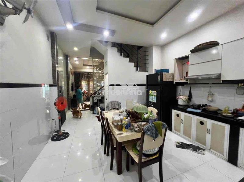 Nhà 5 tầng 55m2 đường tám danh p4 q8