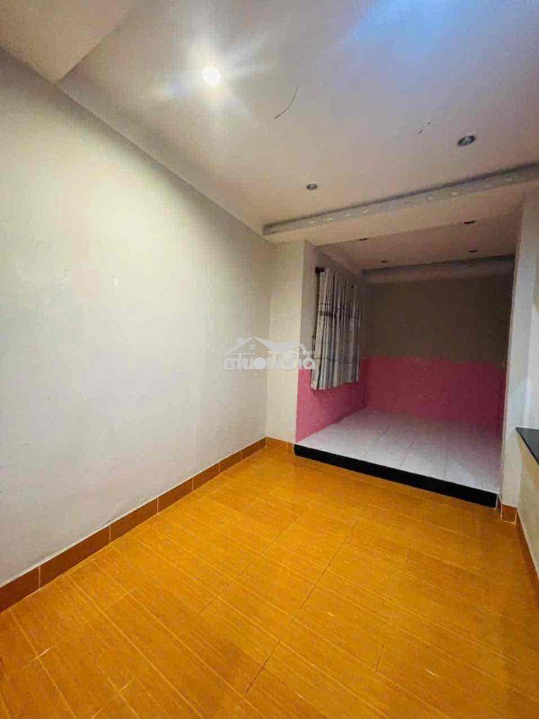 Nhà 1 trệt 1 lầu 2pn 2wc hẻm xe hơi gần chợ thủ đức - Ảnh 2