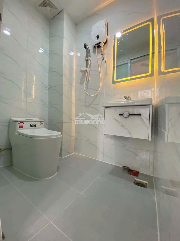Lầu 2- ngay ueh - 4,5 tr/th- full nội thất- toilet riêng- bếp riêng - Ảnh 4