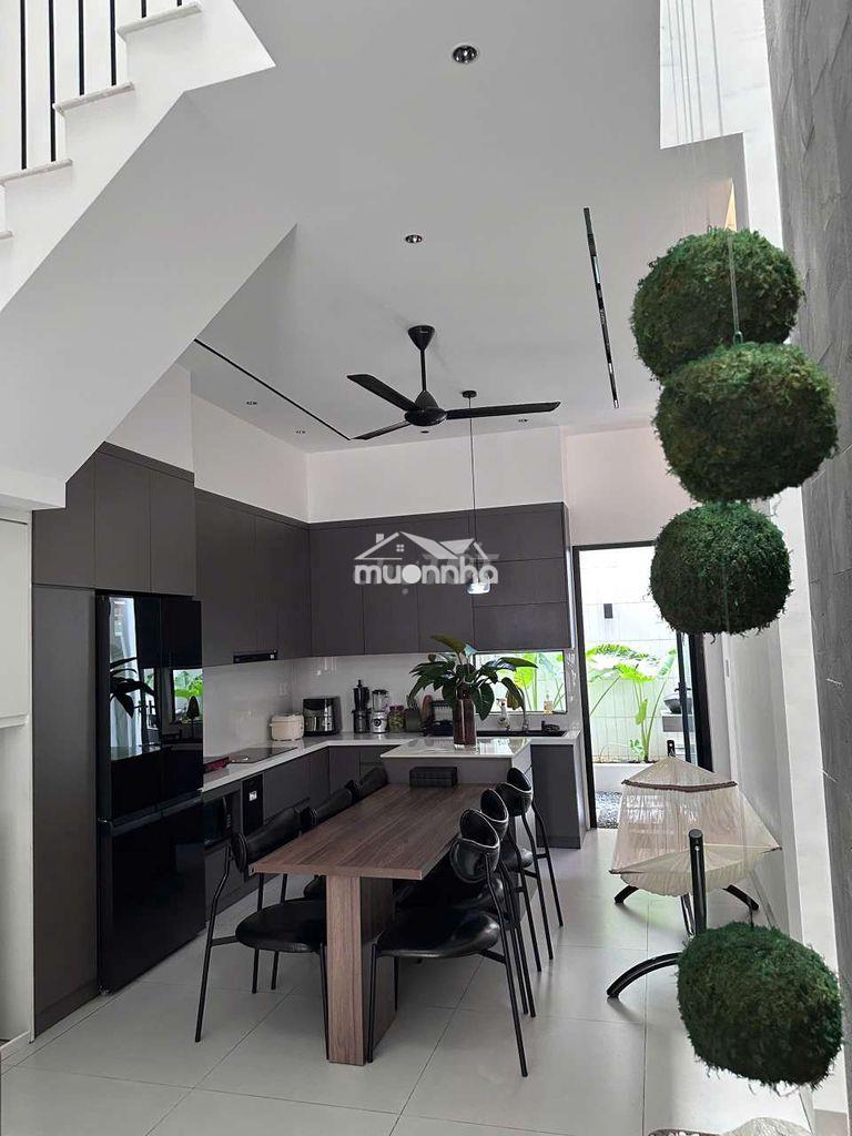 Bán nhà 4x16m 3 tầng - hẻm 6m phường bình hưng hòa sát kcn tân bình. 