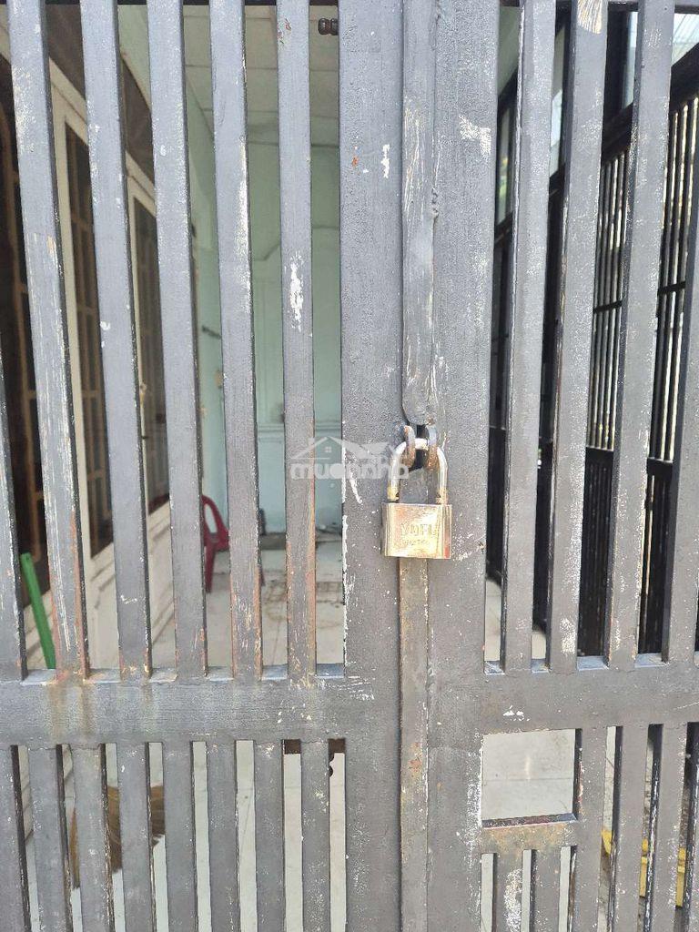 Bán nhà 2,8 tỷ đ. đồng tâm
