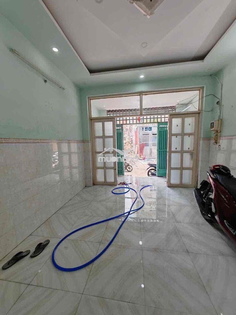 Nhà sát đầm sen- lạc long quân- hẻm xe hơi - Ảnh 2