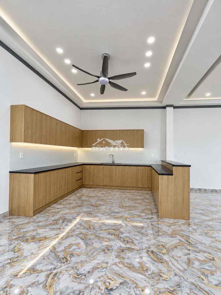 Cho thuê nhà mới xây 100% dt 6x26m sân ôtô 2pn 1wc sẳn máy lạnh