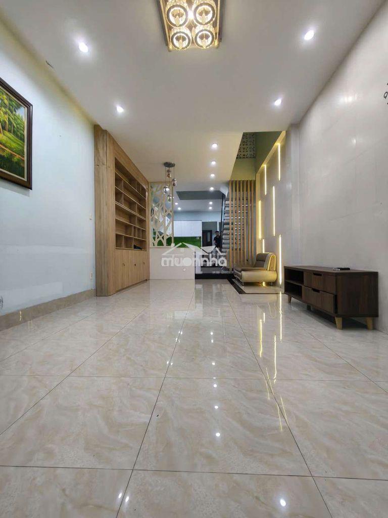 Nhà 4 phòng máy lạnh 4 x 18m