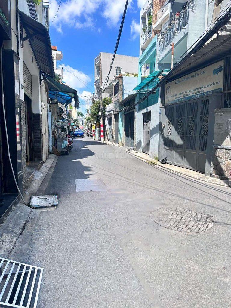 Cho thuê nhà đg.cmt8.p5.tân bình