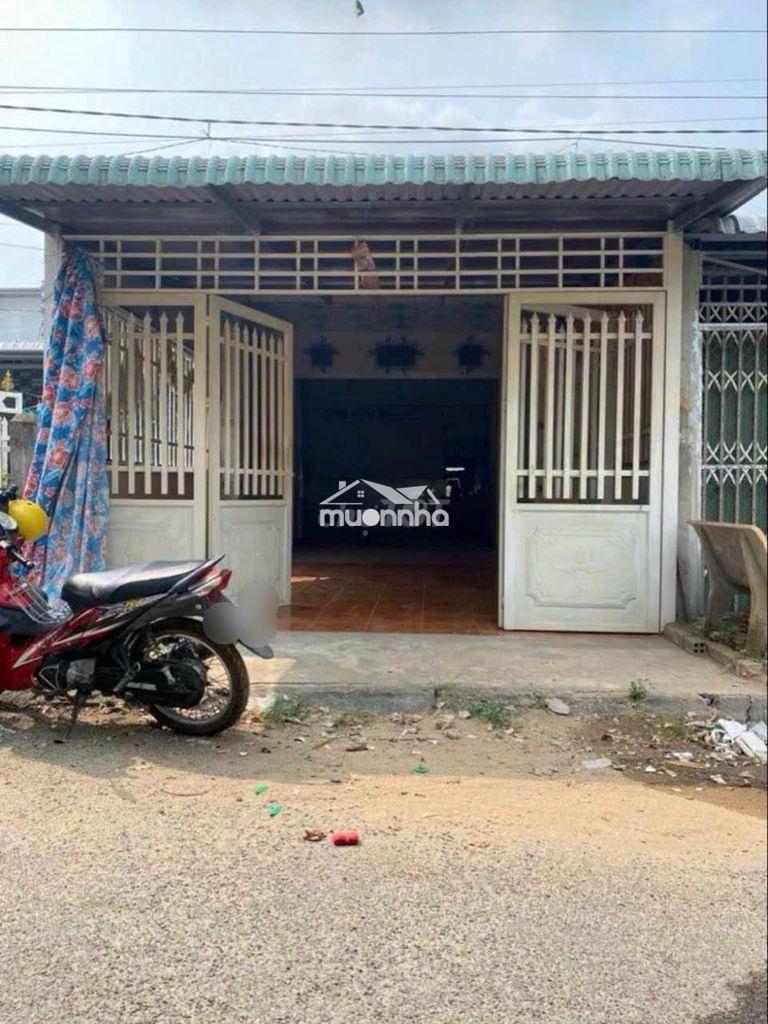 Bán gấp lô đất tặng căn nhà 132 ở tân phú trung - củ chi giá 750 triệu