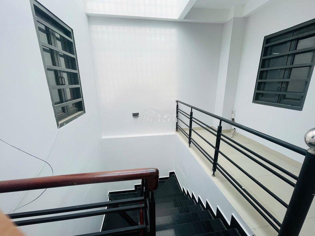 Cho thuê nguyên căn 3 tầng - ngay aeon tân phú - hẻm xe tải  - Ảnh 2