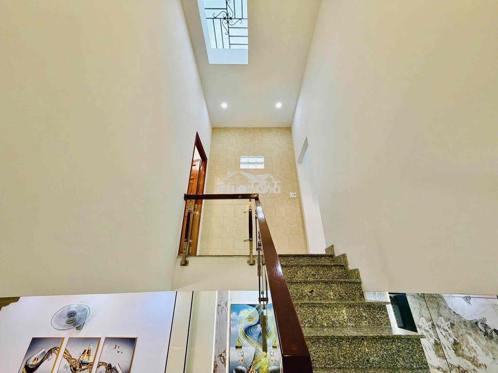 61m² - ngang 4.5m - full nội thất - gần emart phan huy ích - 5.79 tỷ - Ảnh 4