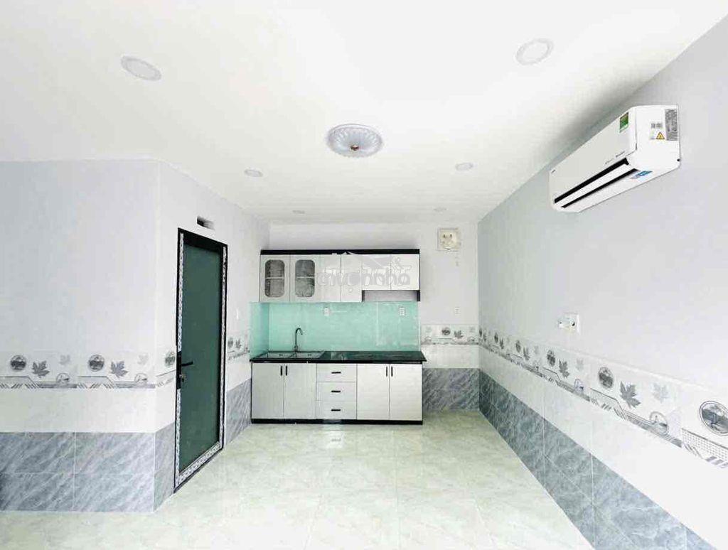 Nhà tặng 3.máy lạnh nội thất đầy đủ - dtsd 60m nhà hoàn công xây mới - Ảnh 4