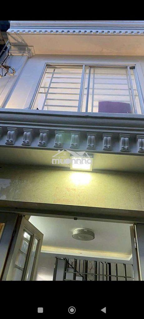 Nhà 2 phòng ngủ rẻ bèo wa rẻ nha khách 